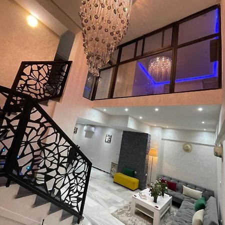 Appartement En Duplex Avec 3 Chambres Haut Standing Gueliz Marrakech Марракеш Экстерьер фото